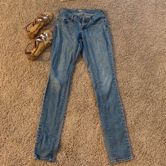 Old Navy Diva Skinny Jeans - Picture 1 of 2